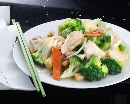 Almond Chicken Guy Ding 鸡丁